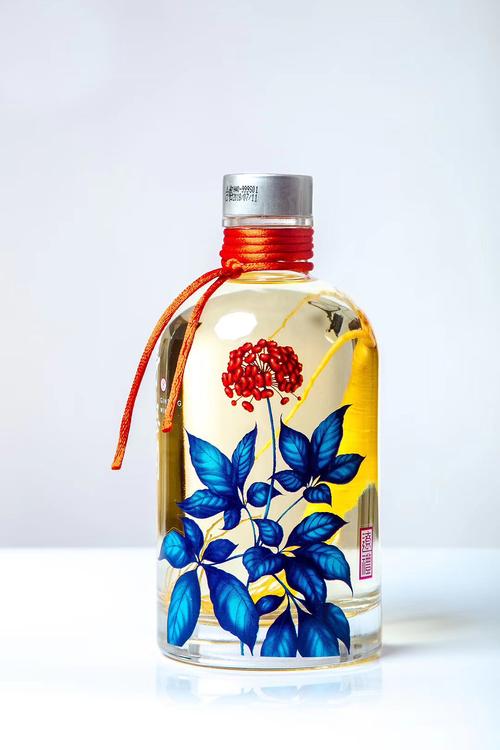 遼寧特產(chǎn)酒&mdash;&mdash;人參酒創(chuàng)意擺拍設(shè)計圖片|攝影|產(chǎn)品攝影|遼禮實業(yè)_原創(chuàng)